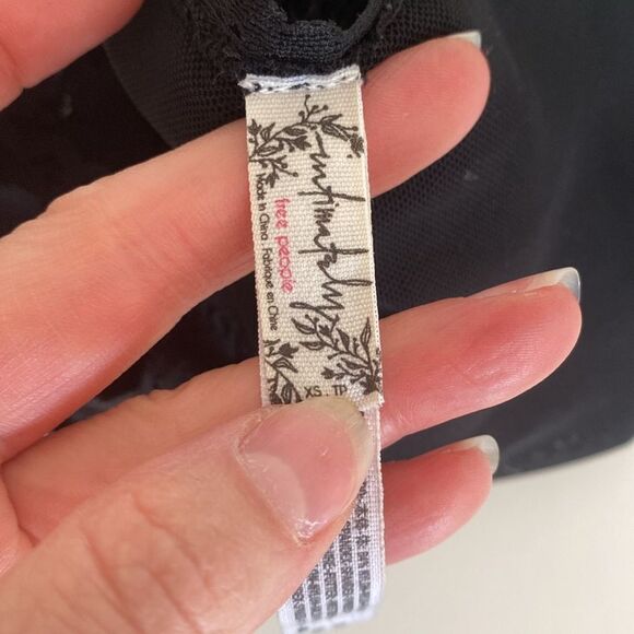 Free People Black Lace Gazy Eyes Lace-Up Bodysuit Size XS - Picture 9 of 11